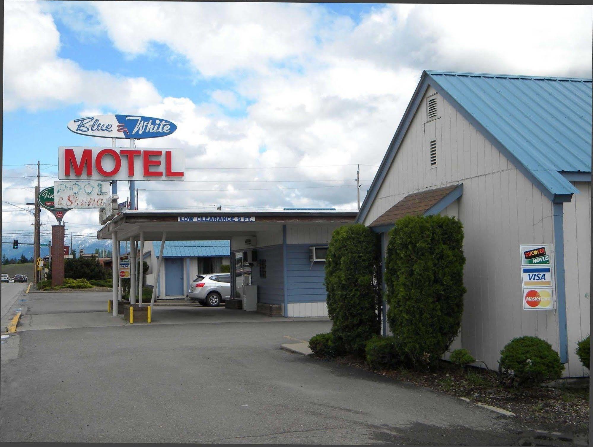 Blue And White Motel Kalispell Bagian luar foto